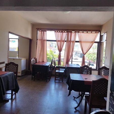 Hotel El Practico à Villa Carlos Paz Extérieur photo